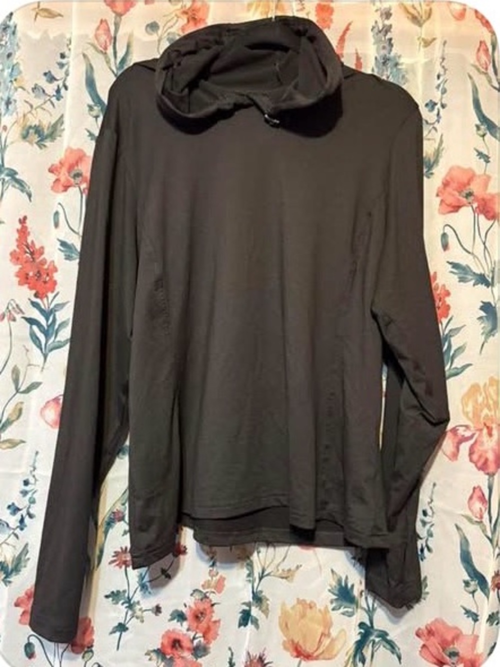 Avia Women's Long-Sleeve Hooded Pullover - Black